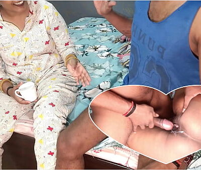 दही मांगने आए लड़के ने आंटी की चूत में अपना दही डाला (हिंदी ऑडियो)
