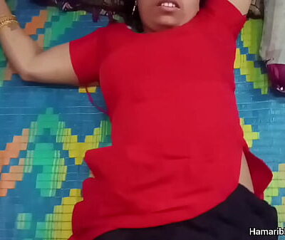Desi girl ki laal kurti me chudai.
