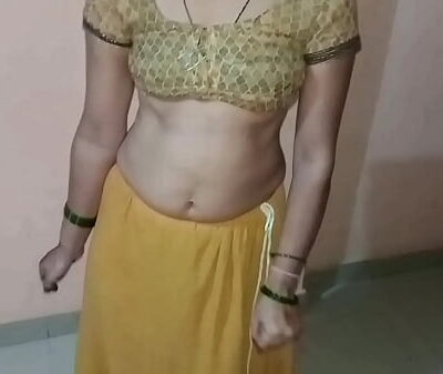 Indian newly married girl was fucked by her husband, full uncut hindi sex video in hindi voice