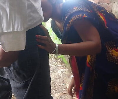 Jungle Mein Desi Bhabhi – Peidon Ke Peechhe Chhupi Jawaani Ki Aag!